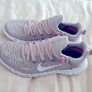 Nike free 5.0 size 8.5